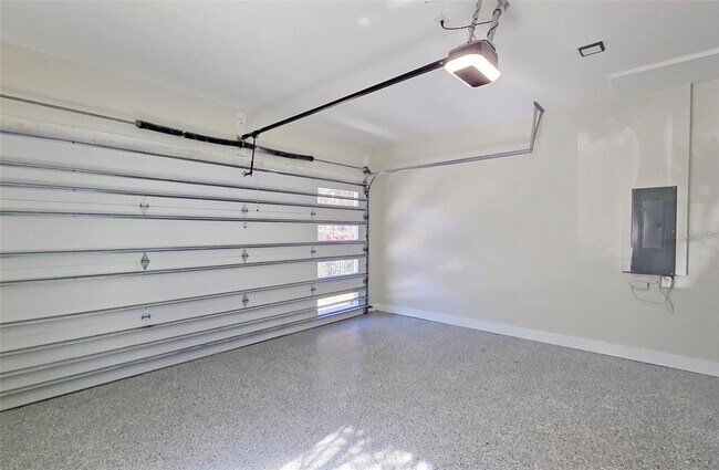 Building Photo - Bold Sarasota Bay Luxury Custom Home, 5 beds/4 baths, Private pool.