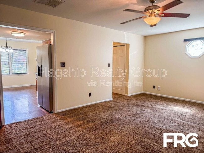 Building Photo - 105 Chesterfield Ct