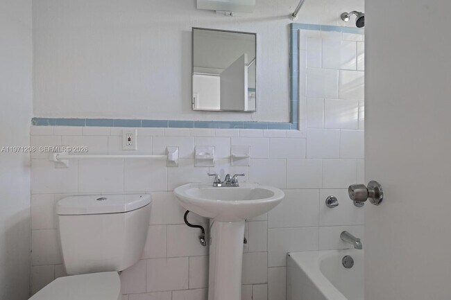 Building Photo - 26701 SW 137th Ave