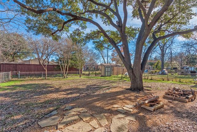 Building Photo - 10426 Fern Dr