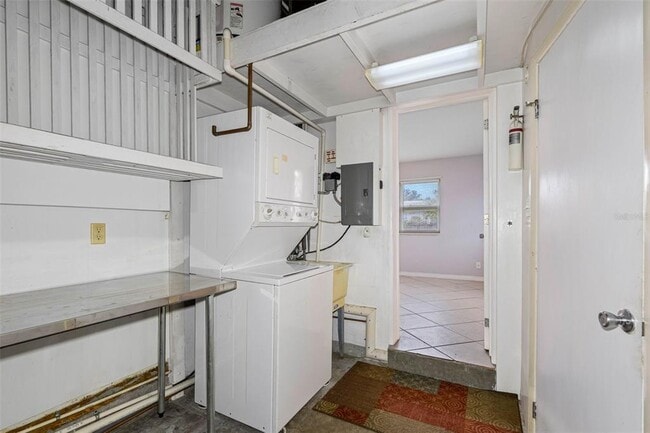 Building Photo - 4320 Yardley Ave N