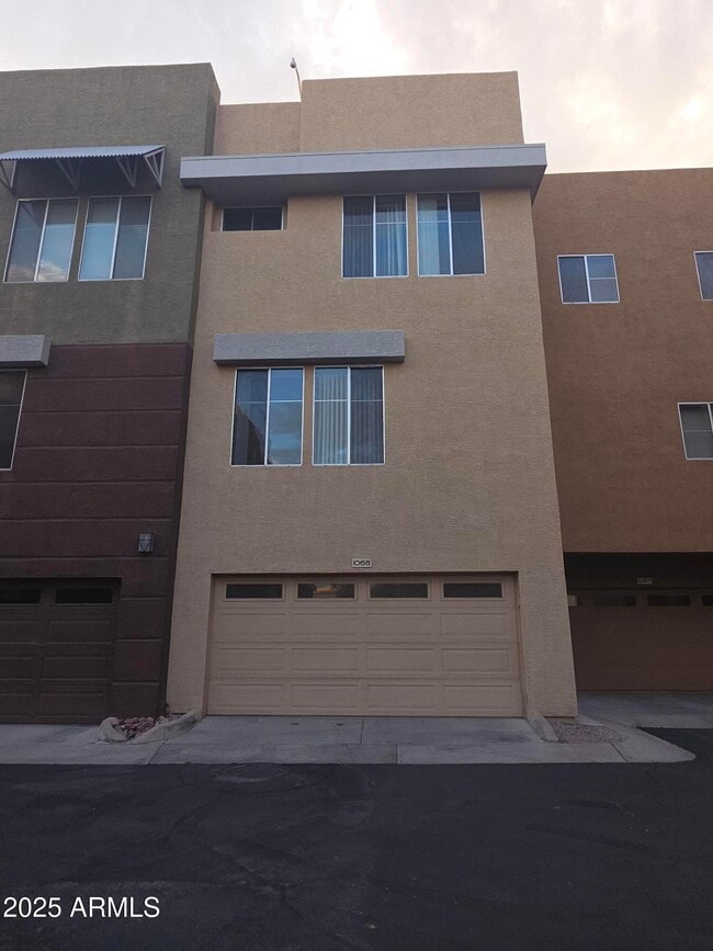 Building Photo - 6605 N 93RD Ave