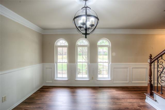 Building Photo - 3112 Kingston Dr