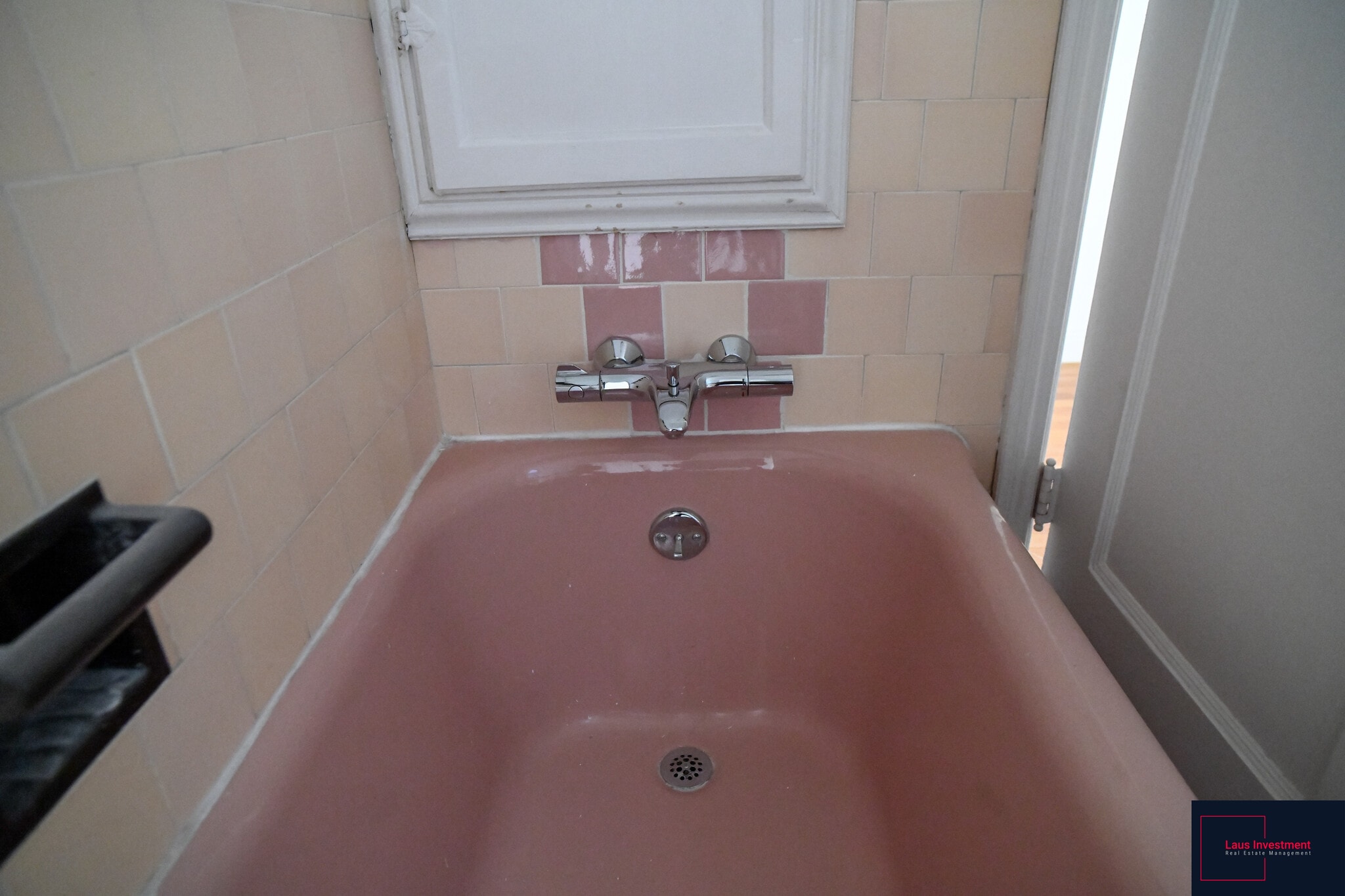 Bathroom - 1600 Clement St