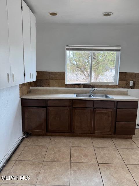 Building Photo - 4935 Guadalupe Dr