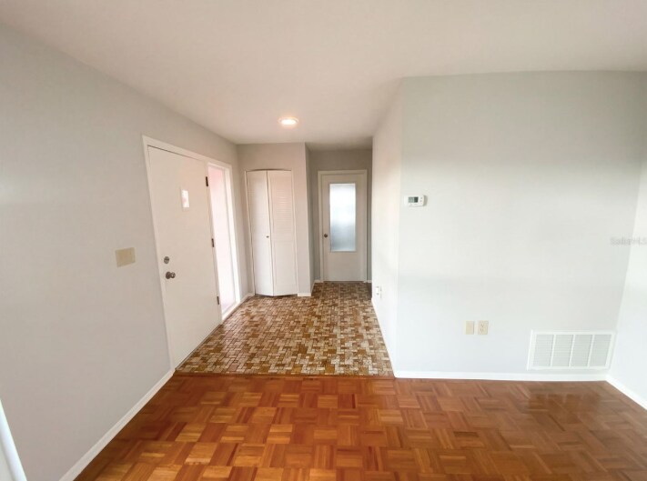 Building Photo - 4474 Lake Blvd