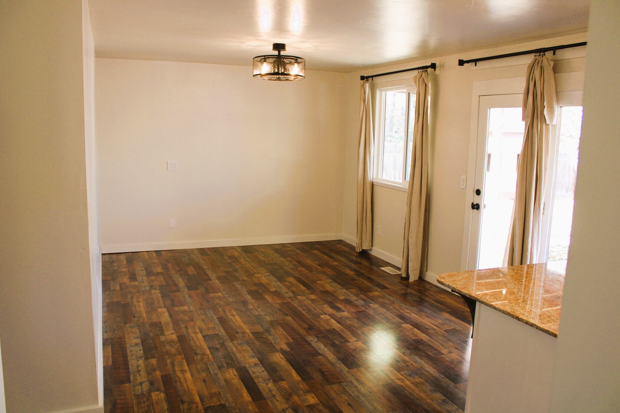 Dining area attached to kitchen - 11380 W Montana St