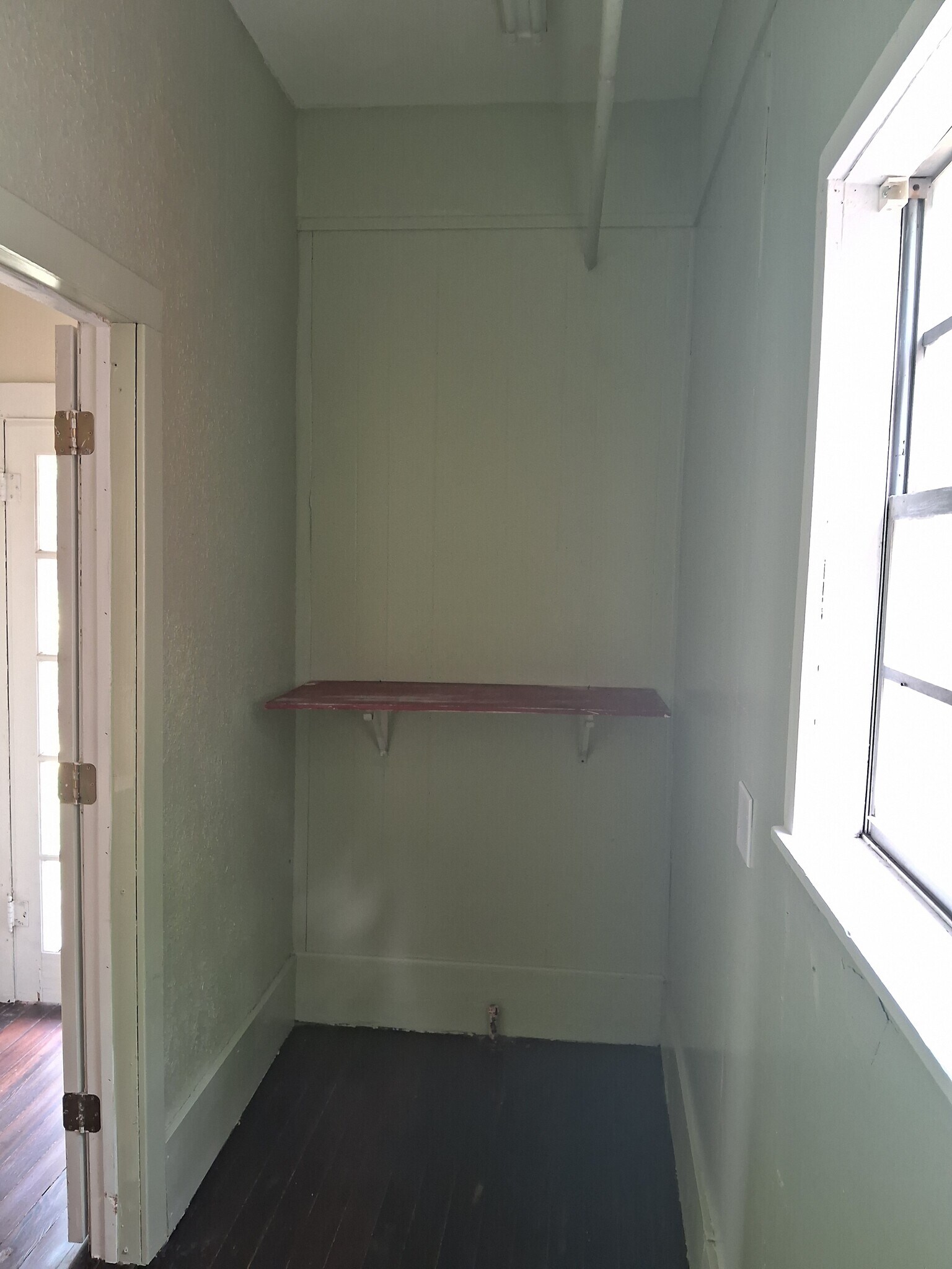 Building Photo - 704 S Anglin St