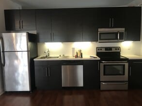 Building Photo - Beautiful Loft in Covington