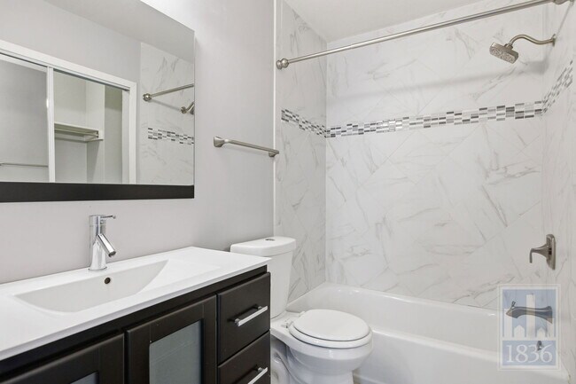 Building Photo - 11821 Bittern Hollow