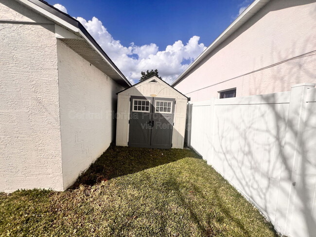 Building Photo - 3930 Lakeside Reserve Ln