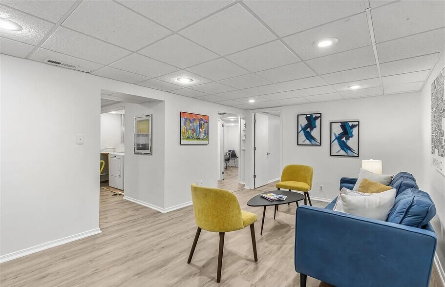 Building Photo - 3435 Lowell Blvd