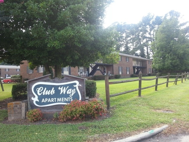 Building Photo - Clubway Apartments