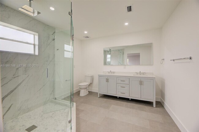 Building Photo - 7811 NW 10th St