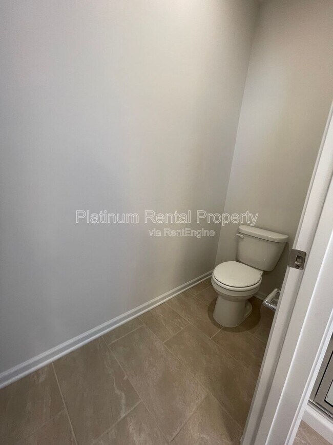 Building Photo - 32 Thedford Dr