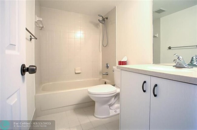 Building Photo - 510 NW 86th Pl