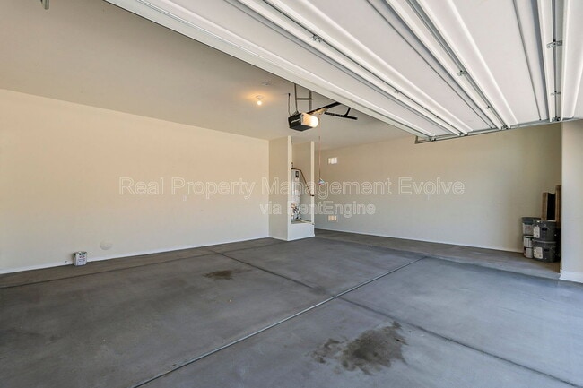 Building Photo - 3032 N 310th Ln