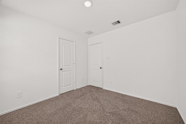 Building Photo - 24410 Oriole Summit Dr