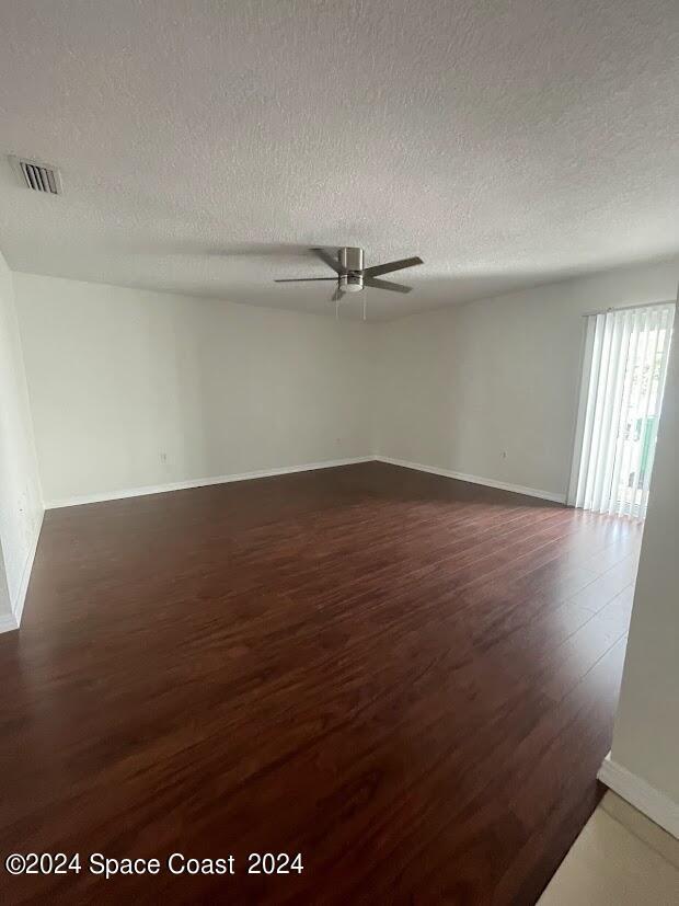 Building Photo - 503 Summerset Ct