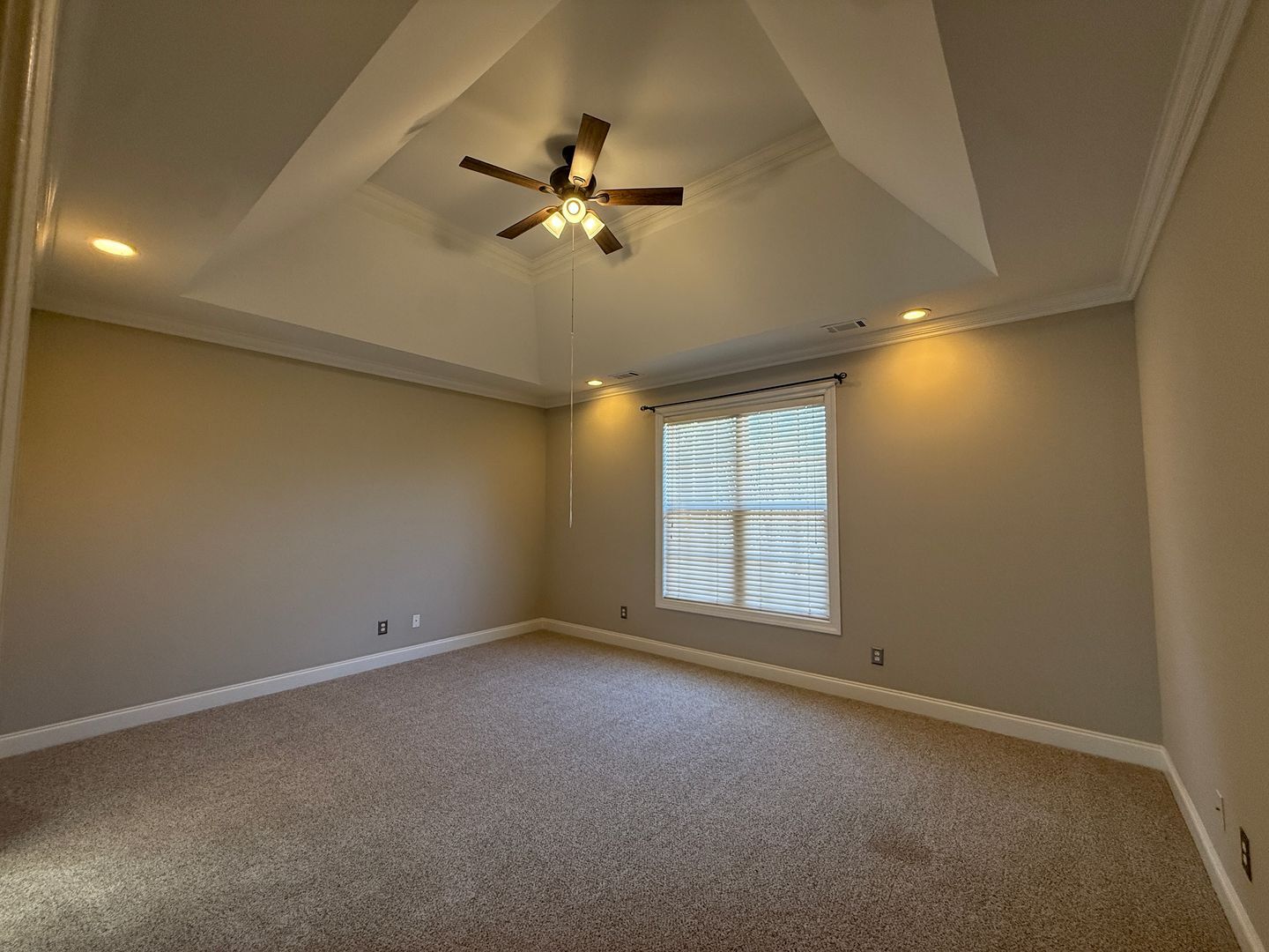 Building Photo - Well Maintained One Level Home in Gardens at Gatewood