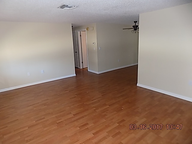 Building Photo - Exceptional 3/2/1 Home in Hudson