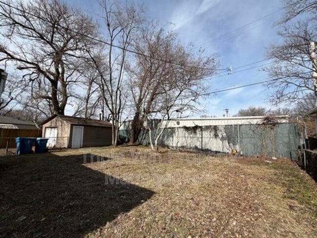 Building Photo - 8333 Whitewater Dr