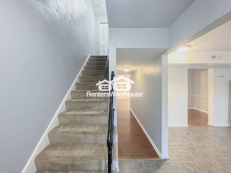 Building Photo - 5629 Banbury Ct