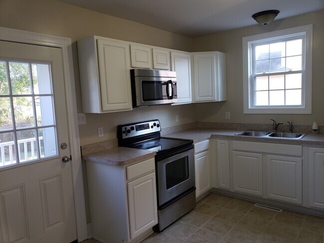 Building Photo - 122 Morningside Dr