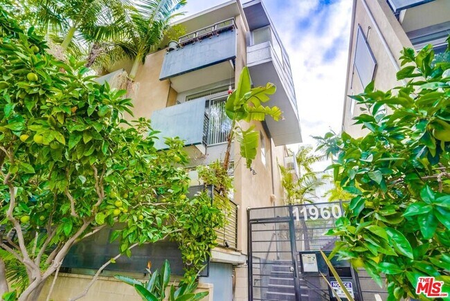 Building Photo - 11960 Iowa Ave