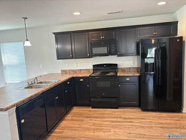 Building Photo - 101 Winstead Cir