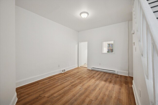 Building Photo - 2 Bedroom House West Philly