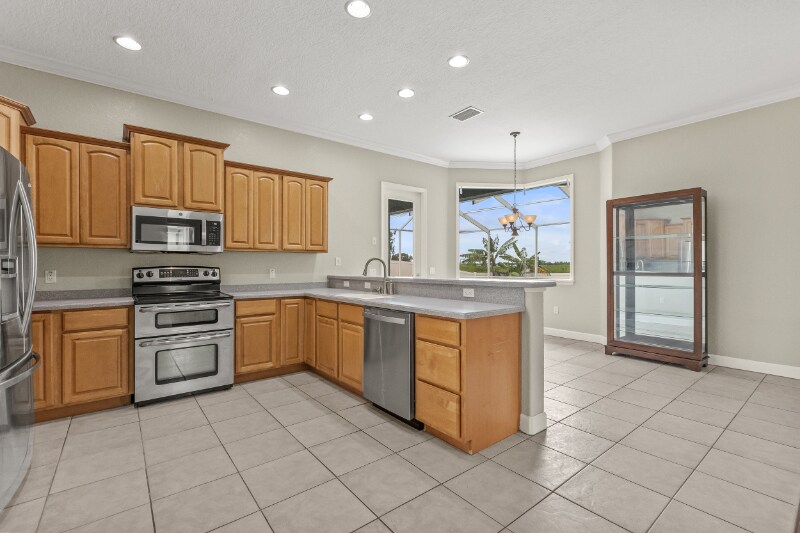 Building Photo - 402 Terranova St