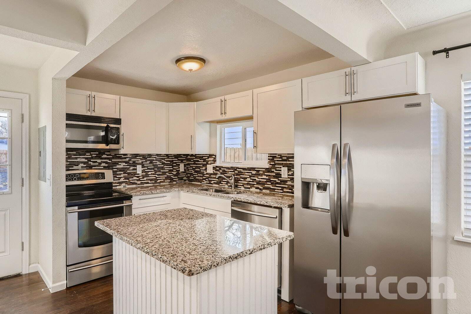 Building Photo - 1364 Ironton St