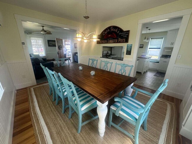 Building Photo - 7 Williams St