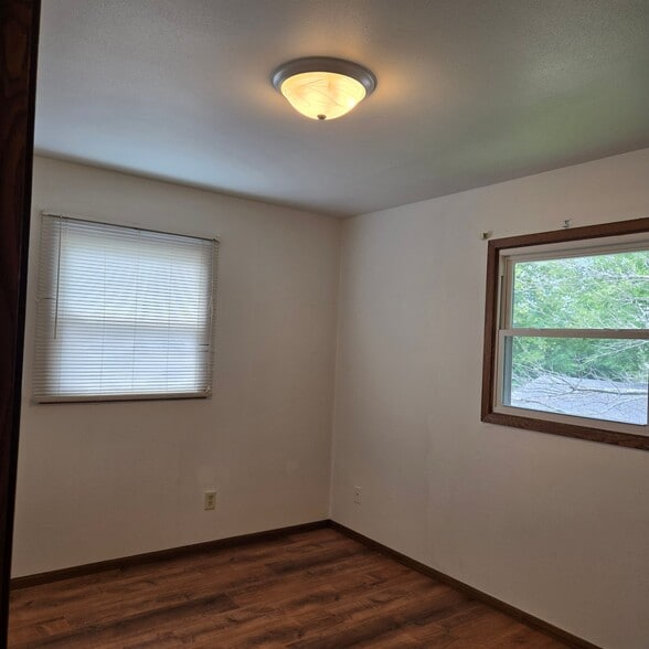 Building Photo - 1062 Perry St
