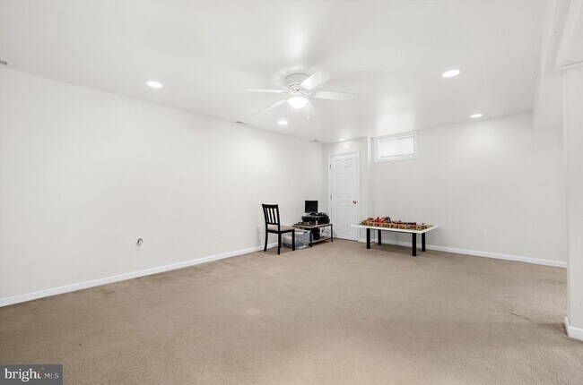 Building Photo - 7665 Cedar Dr