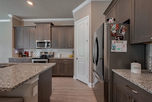 Building Photo - 26553 Doe Ln