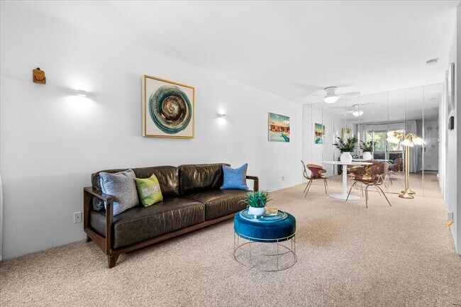 Building Photo - 2860 N Los Felices Rd