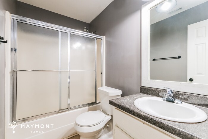 Building Photo - 339 Spring St