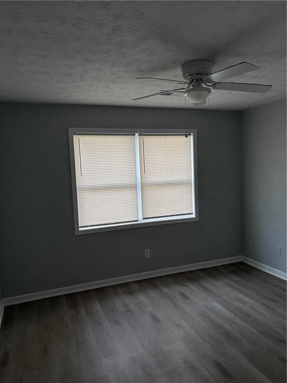 Building Photo - 1136 Summer Brook Rd