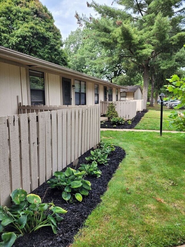 Building Photo - 771 Cedargate Court-771