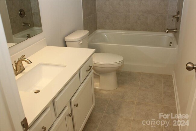 Building Photo - 922 Sagecroft Ln
