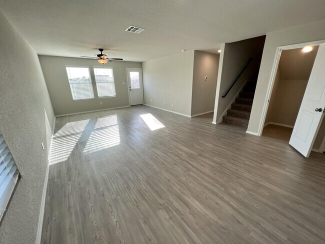 Building Photo - 2824 Rosefinch