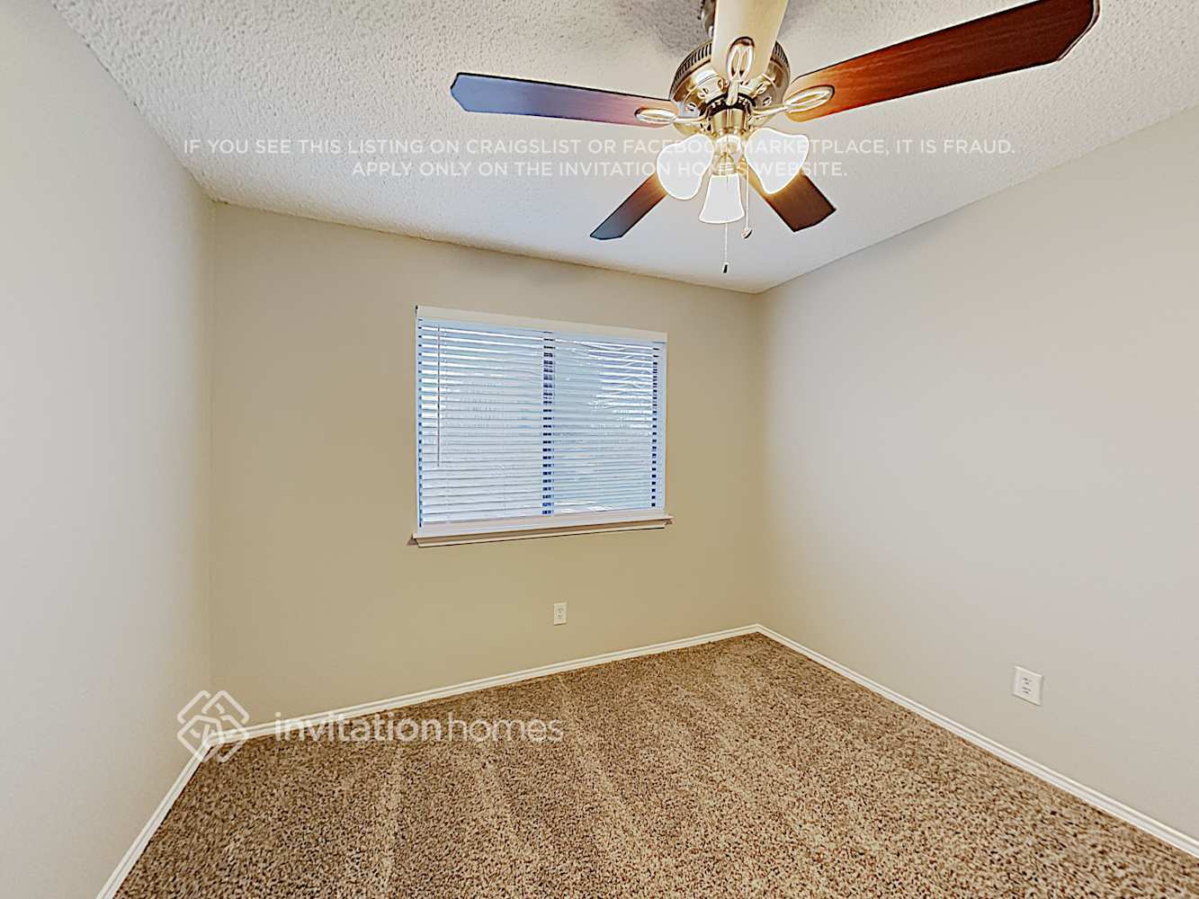 Building Photo - 2414 Claremont Dr