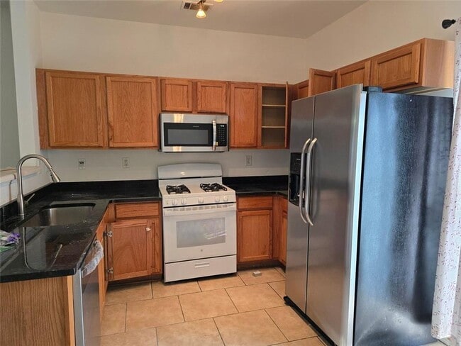 Building Photo - 1563 Willow Oak Trail NW