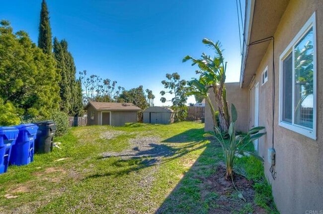 Building Photo - Spacious 5-Bedroom Home on Quiet Cul-de-Sa...