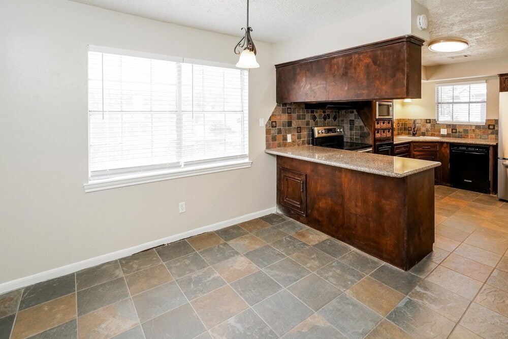 Building Photo - 24814 Butterwick Dr