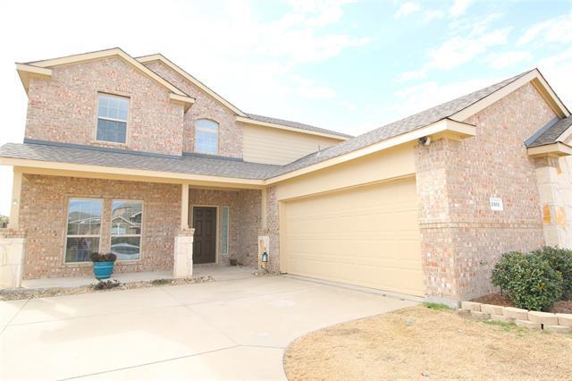 Building Photo - 2101 Hickory Trail