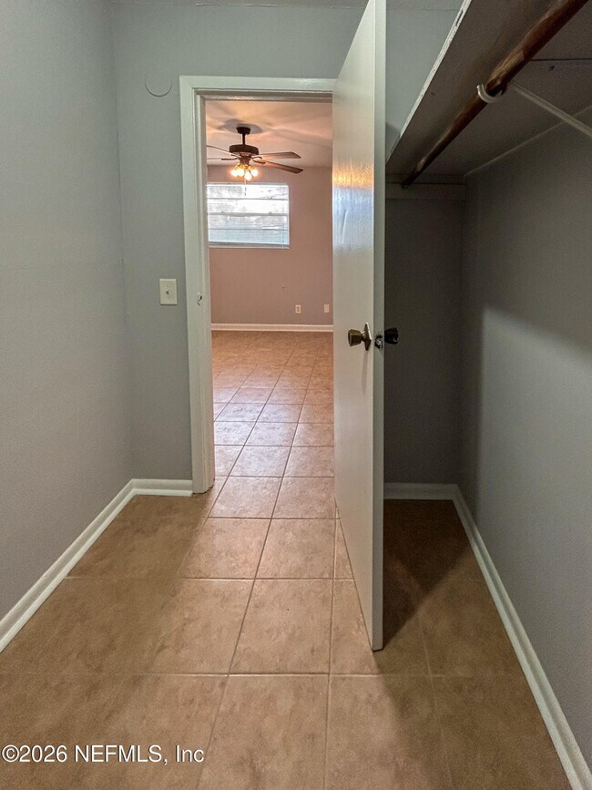 Building Photo - 1122 Woodruff Ave