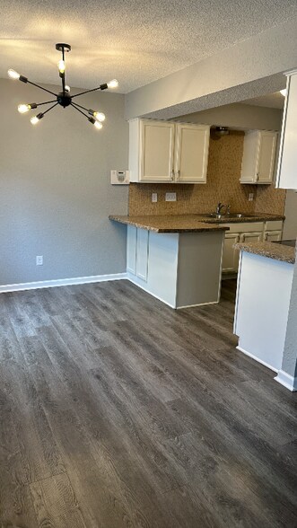 Building Photo - 4404 83rd Cir N